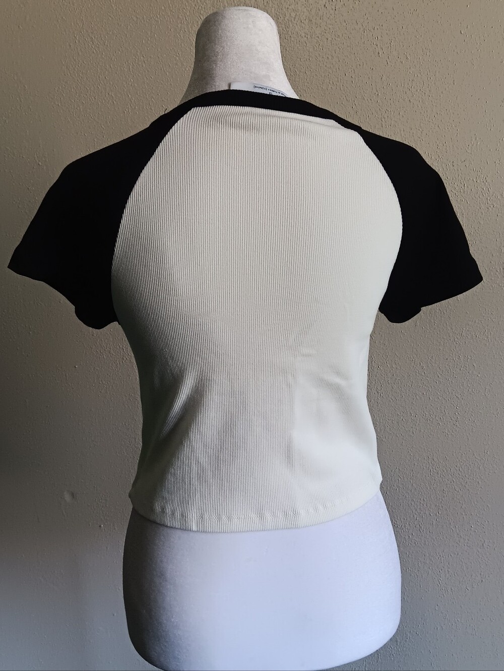 Mon Chéri Textured Cropped Baby Tee In Black & White, Primark Size Womens Small - Picture 3 of 8